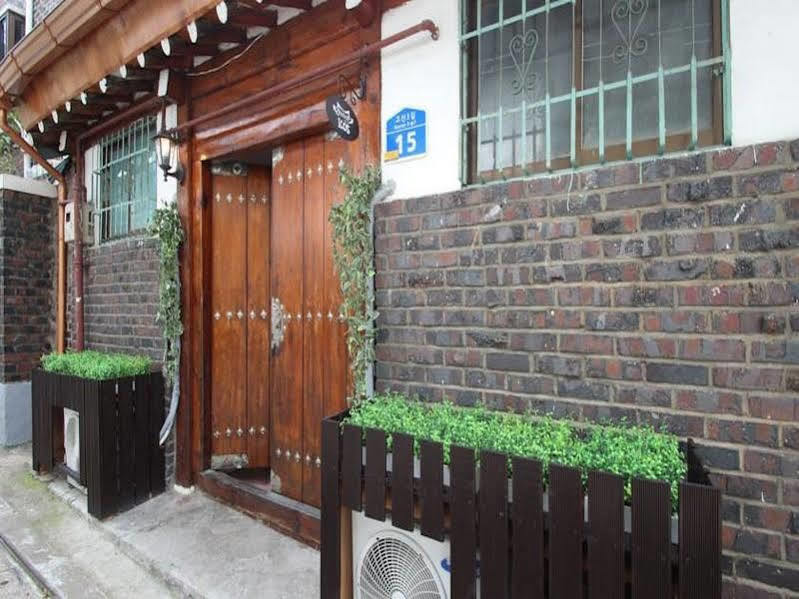 Icos Guesthouse 1 - Female Only Seoul Exterior foto