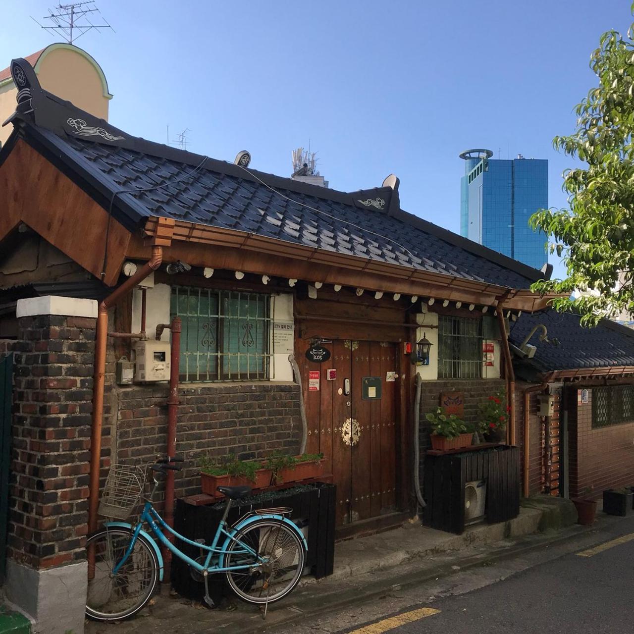 Icos Guesthouse 1 - Female Only Seoul Exterior foto
